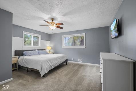 540 Golf Lane Indianapolis IN 46260
