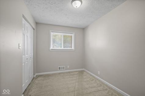 540 Golf Lane Indianapolis IN 46260