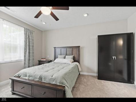 9073 Lieven Street Avon IN 46234