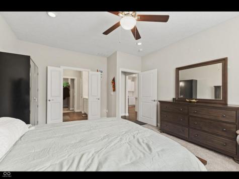9073 Lieven Street Avon IN 46234
