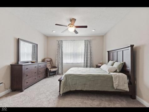 9073 Lieven Street Avon IN 46234