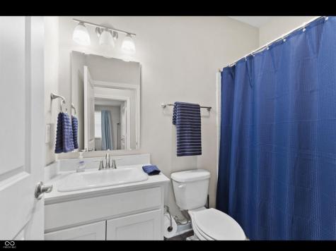 9073 Lieven Street Avon IN 46234