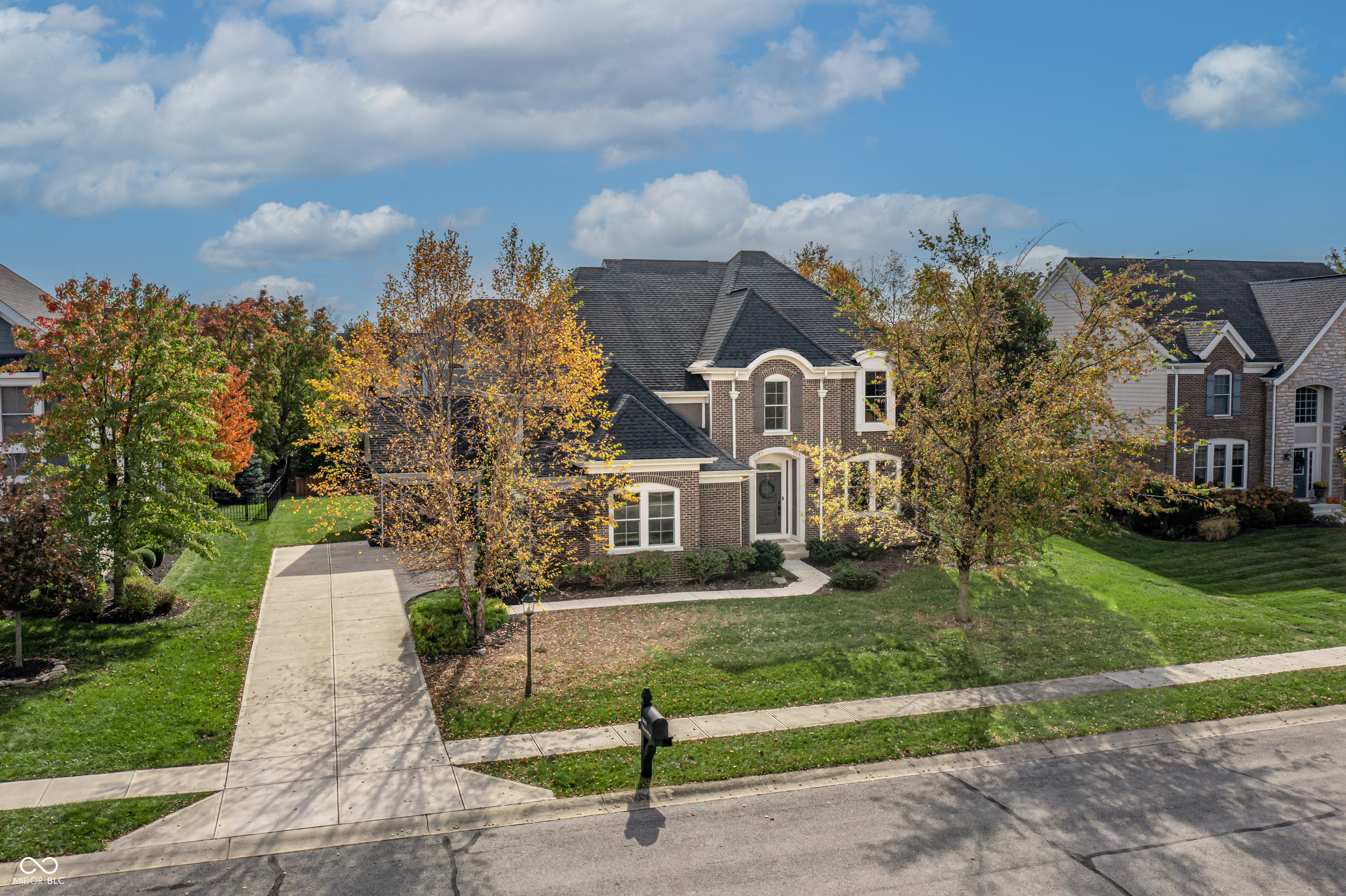 13693 Falcon Way Fishers IN 46055