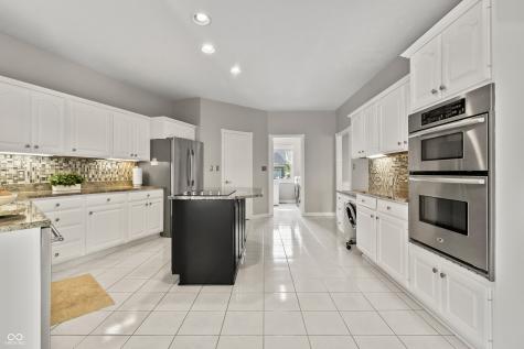 8646 Sturgeon Bay Lane Indianapolis IN 46236