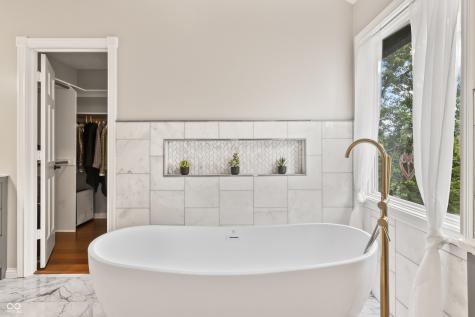 8646 Sturgeon Bay Lane Indianapolis IN 46236