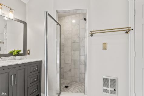 8646 Sturgeon Bay Lane Indianapolis IN 46236