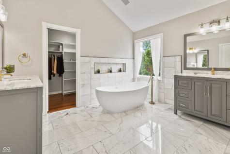 8646 Sturgeon Bay Lane Indianapolis IN 46236