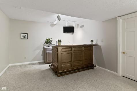 8646 Sturgeon Bay Lane Indianapolis IN 46236