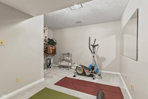 8646 Sturgeon Bay Lane Indianapolis IN 46236