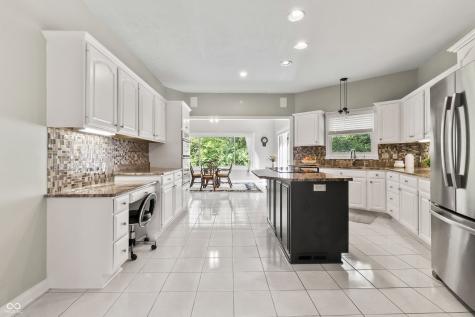 8646 Sturgeon Bay Lane Indianapolis IN 46236