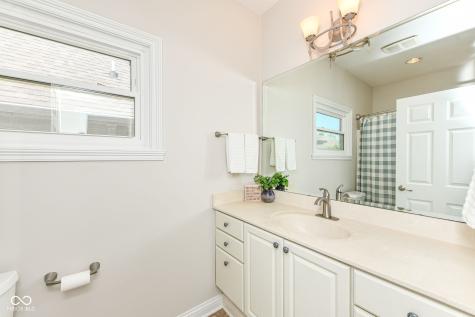 2003 Rhettsbury Street Carmel IN 46032