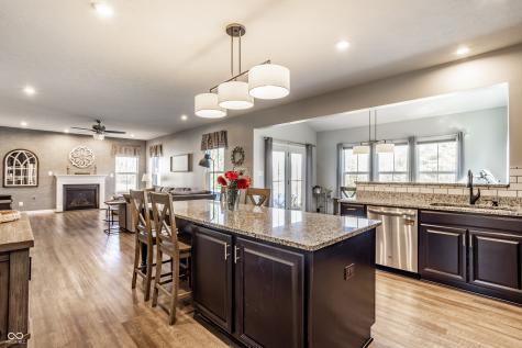 4418 Eagleridge Lane Zionsville IN 46077