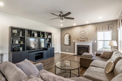 4418 Eagleridge Lane Zionsville IN 46077