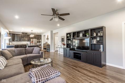 4418 Eagleridge Lane Zionsville IN 46077