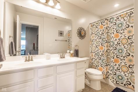 4418 Eagleridge Lane Zionsville IN 46077
