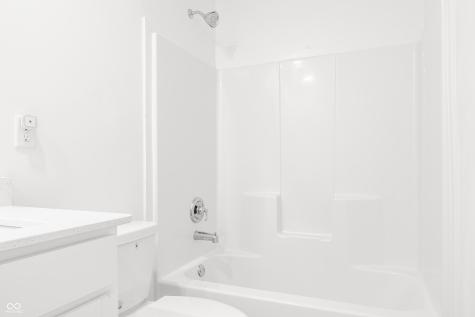 6831 Orchard Run Circle Whitestown IN 46075