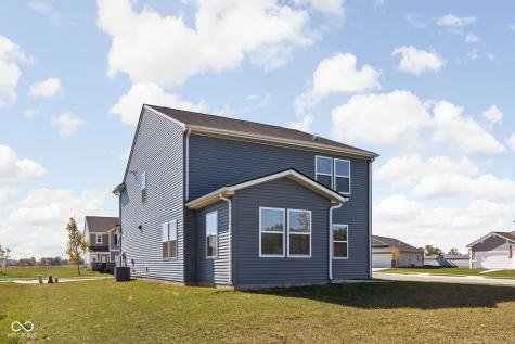 6831 Orchard Run Circle Whitestown IN 46075