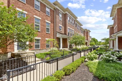 9486 Oakley Drive Indianapolis IN 46260