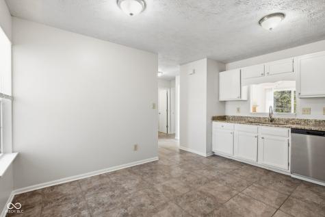 8307 Crestview Circle Avon IN 46123