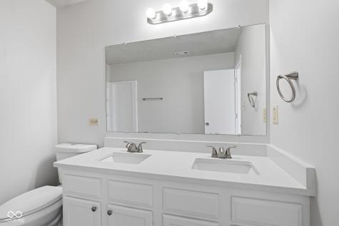 8307 Crestview Circle Avon IN 46123