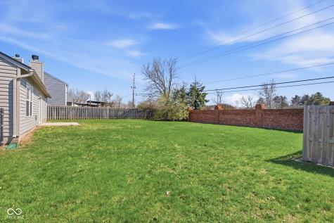 8307 Crestview Circle Avon IN 46123