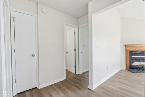 8307 Crestview Circle Avon IN 46123