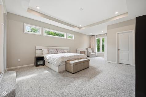 227 Oakhurst Way Westfield IN 46074