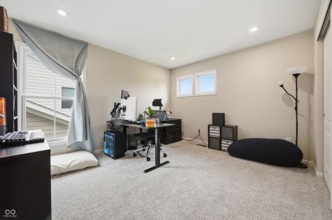 227 Oakhurst Way Westfield IN 46074