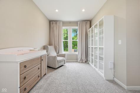 227 Oakhurst Way Westfield IN 46074
