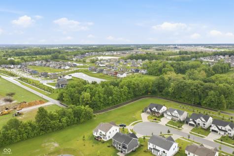 227 Oakhurst Way Westfield IN 46074