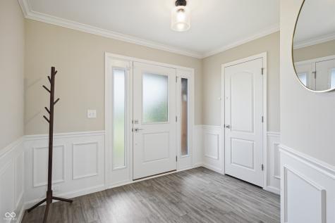 227 Oakhurst Way Westfield IN 46074