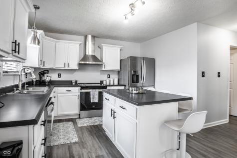 1043 Lichfield Lane Westfield IN 46074