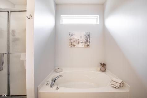 1043 Lichfield Lane Westfield IN 46074