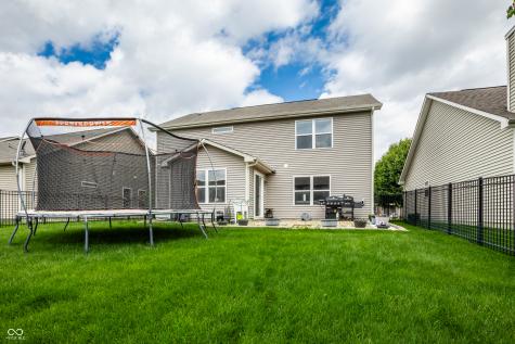 1043 Lichfield Lane Westfield IN 46074