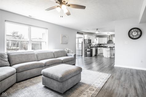 1043 Lichfield Lane Westfield IN 46074