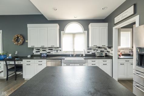 660 Richland Way Westfield IN 46074