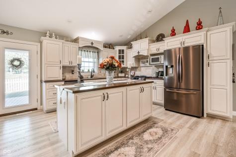 1333 N Mill Street Hartford City IN 47348