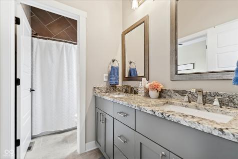 18295 Lakes End Drive Westfield IN 46074