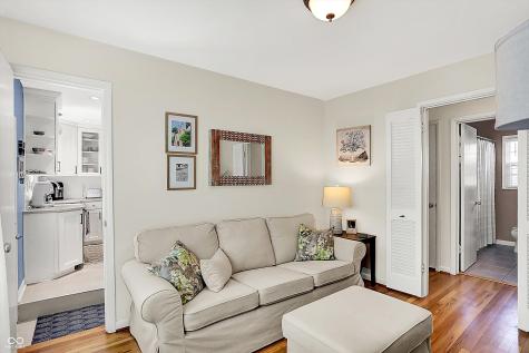2512 E 57th Street Indianapolis IN 46220