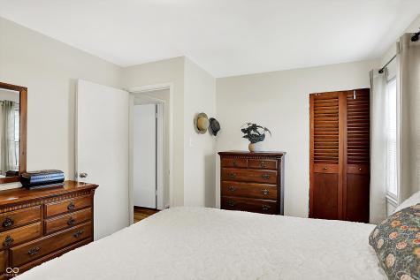2512 E 57th Street Indianapolis IN 46220