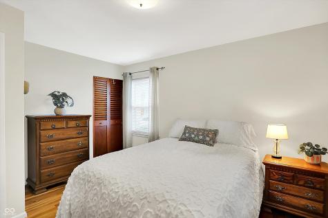 2512 E 57th Street Indianapolis IN 46220