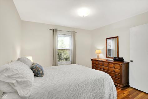 2512 E 57th Street Indianapolis IN 46220