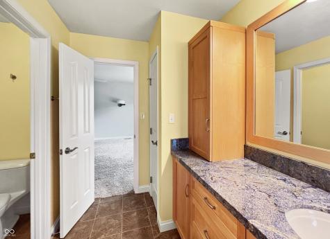 4770 Winterberry Place Columbus IN 47201