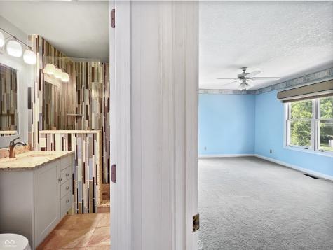 4770 Winterberry Place Columbus IN 47201