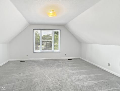 4770 Winterberry Place Columbus IN 47201