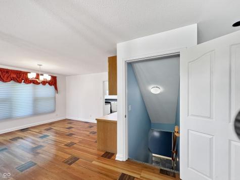 4770 Winterberry Place Columbus IN 47201