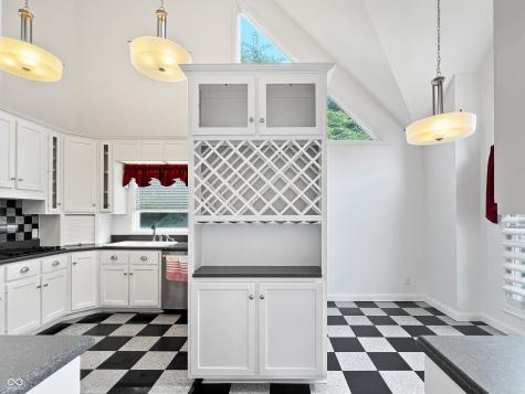 4770 Winterberry Place Columbus IN 47201