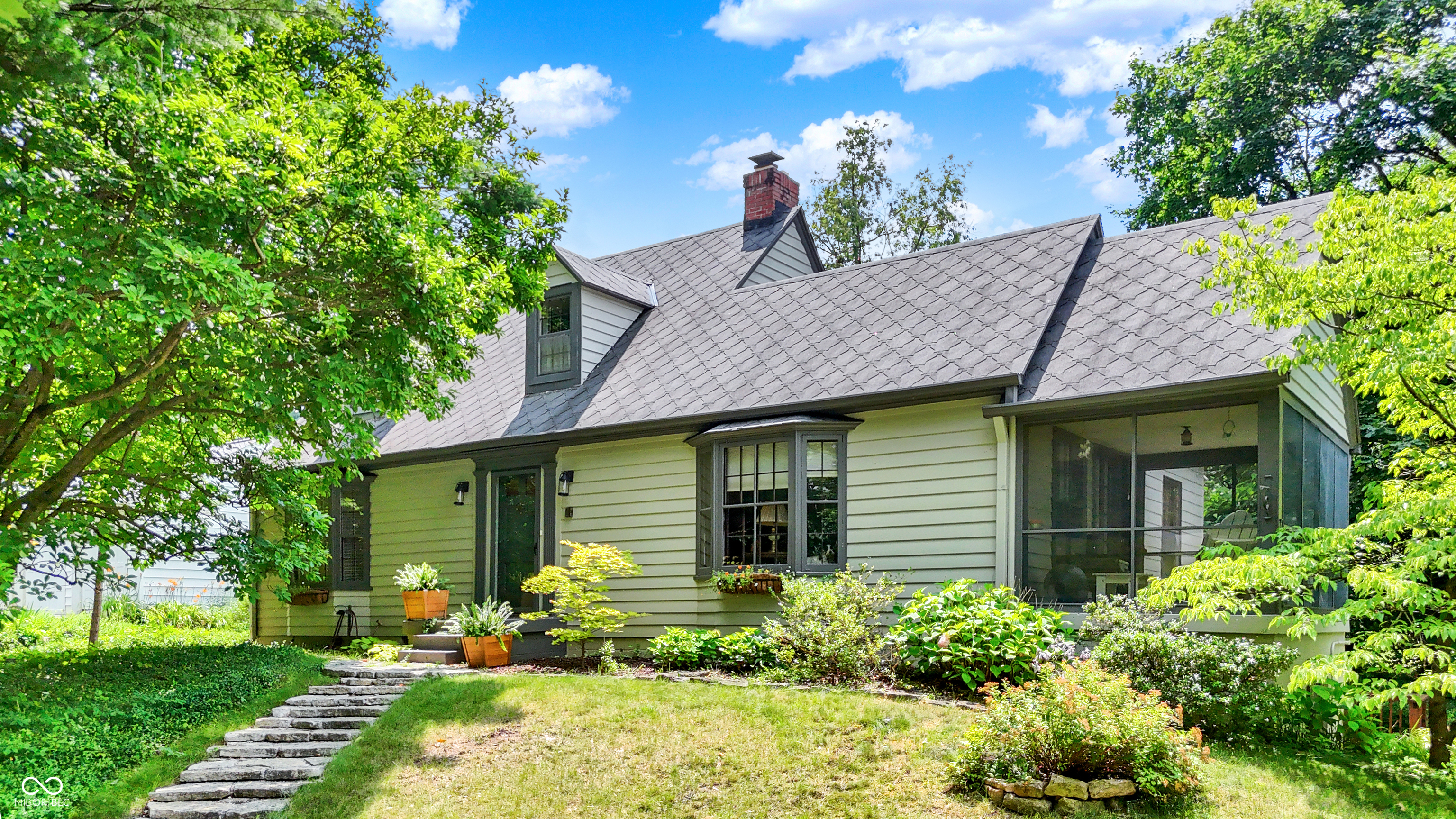 1425 E 81st Street Indianapolis IN 46240