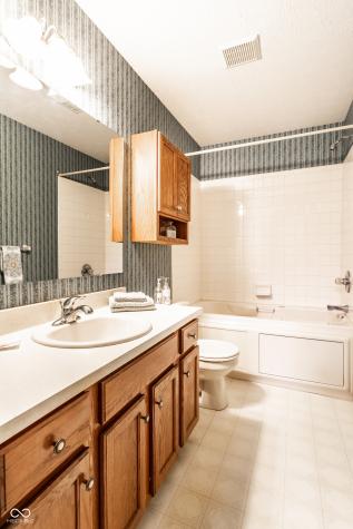 639 Brook Drive Greenwood IN 46143
