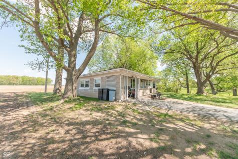 7930 E 25th Street Columbus IN 47203